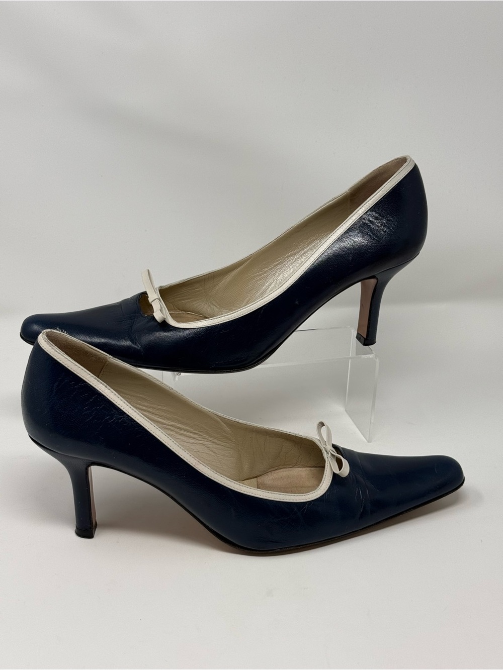 VINTAGE 🥰 Classic ALBERT NIPON Navy Pump with Cream Trim - Women's Dress Heels